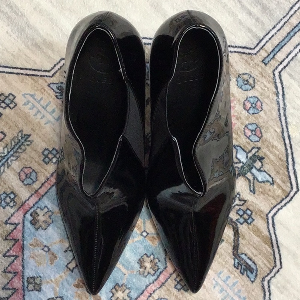 Guess ‘Ondrea2’ Black Faux Patent Point Toe High Heel Booties Sz.7 - Picture 8 of 9